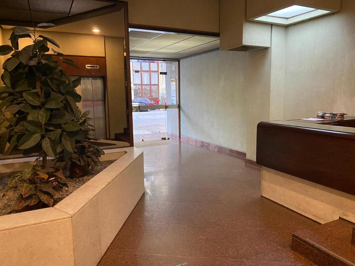 Delle Palme Rooms Elegante Monolocale In Centro Palermo Kültér fotó
