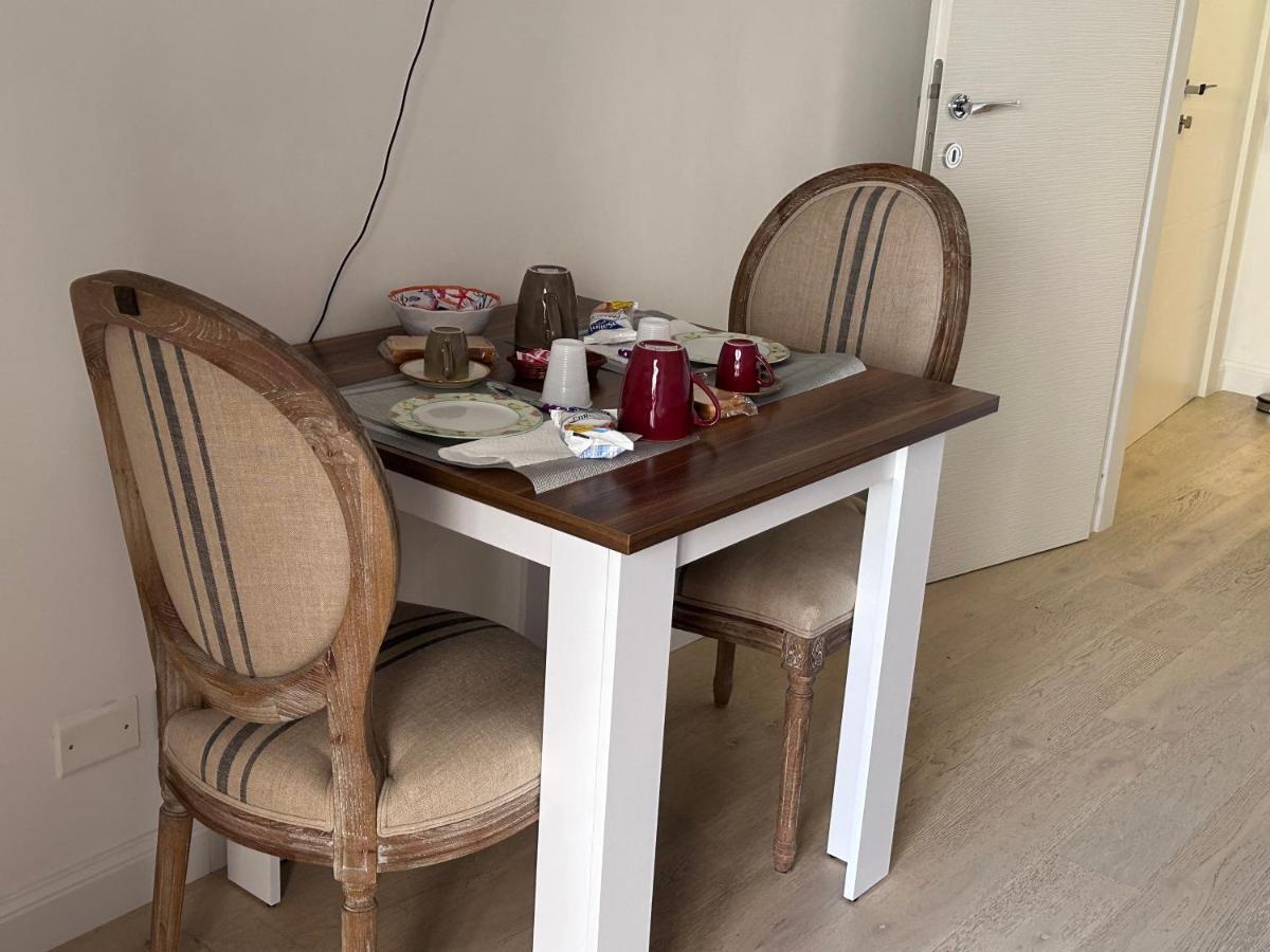 Delle Palme Rooms Elegante Monolocale In Centro Palermo Kültér fotó